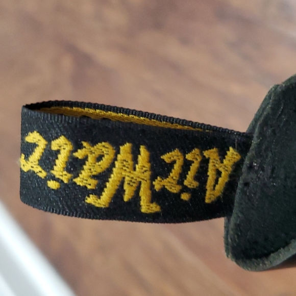 Doc Martens "The Original" Air Wair with Bouncing Soles - Picture 6 of 9